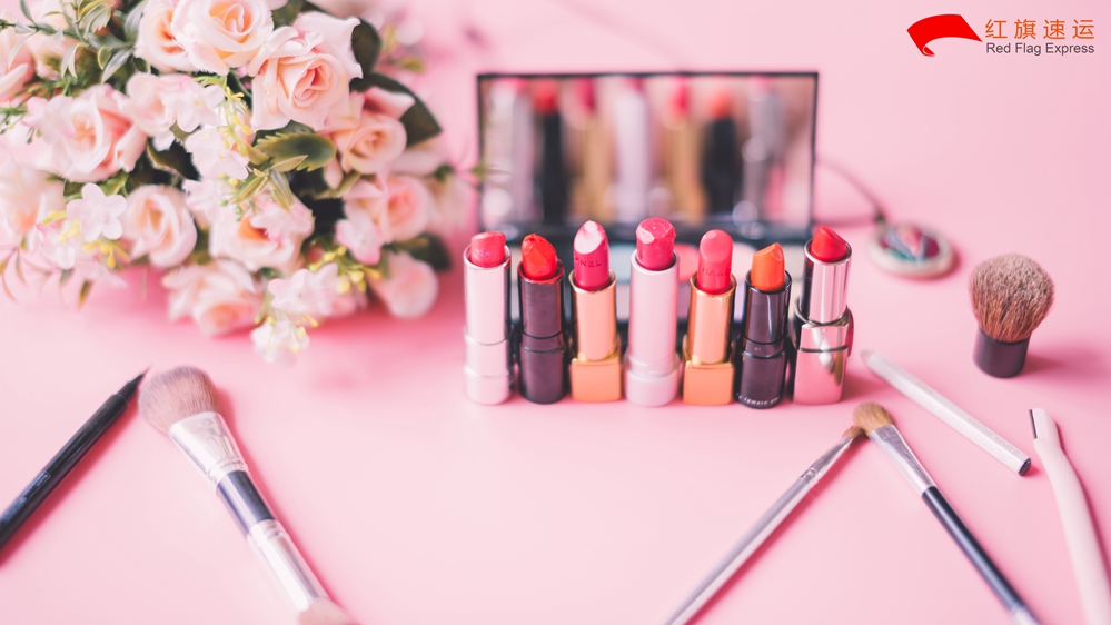 16397039932319.jpg 攝圖網(wǎng)_500498717_美妝口紅化妝品(企業(yè)商用)_副本.jpg